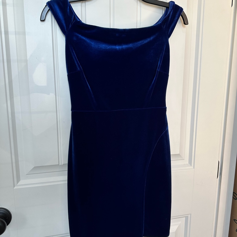 Blue Off-Shoulder Sheath Mini Dress